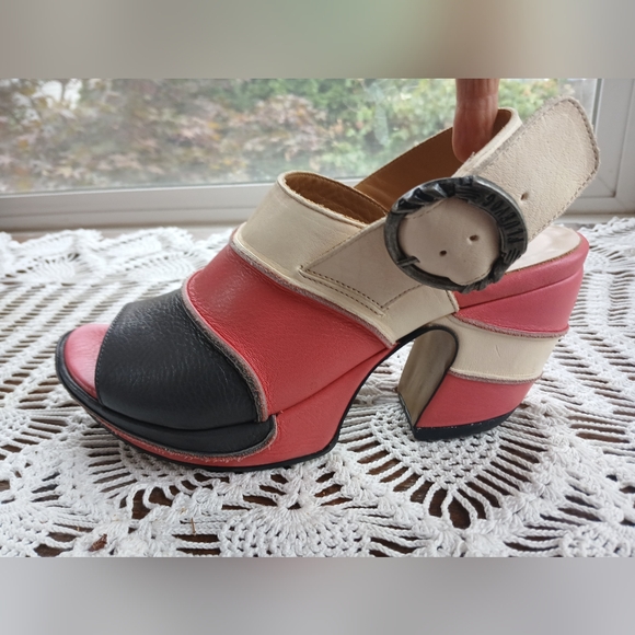 Pink, Grey, Cream Fluevog Sandals - Picture 5 of 8